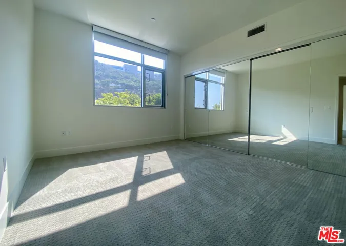 11715 W Bellagio Road 202, Los Angeles, California 90049