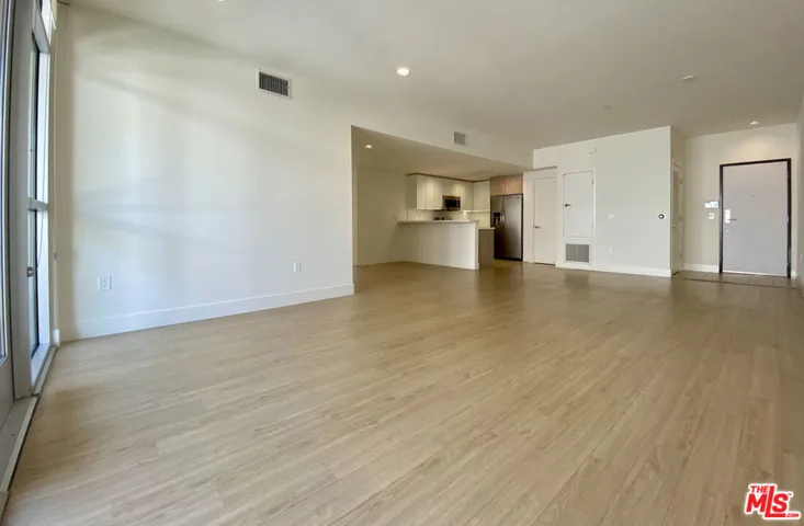 11715 W Bellagio Road 202, Los Angeles, California 90049