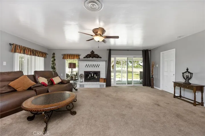 917 Pebble Beach Drive, Bakersfield, California 93309