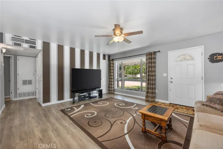 917 Pebble Beach Drive, Bakersfield, California 93309