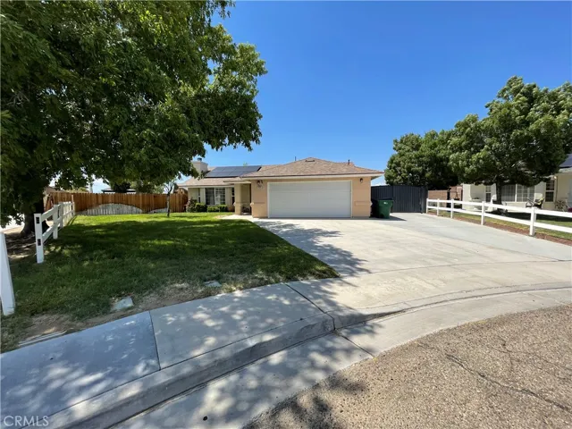 424 Christopher Ct, Ridgecrest, California 93555