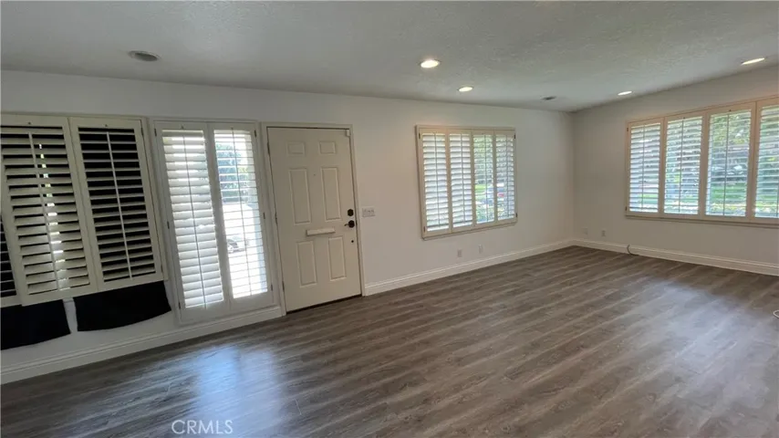 Spacious living room