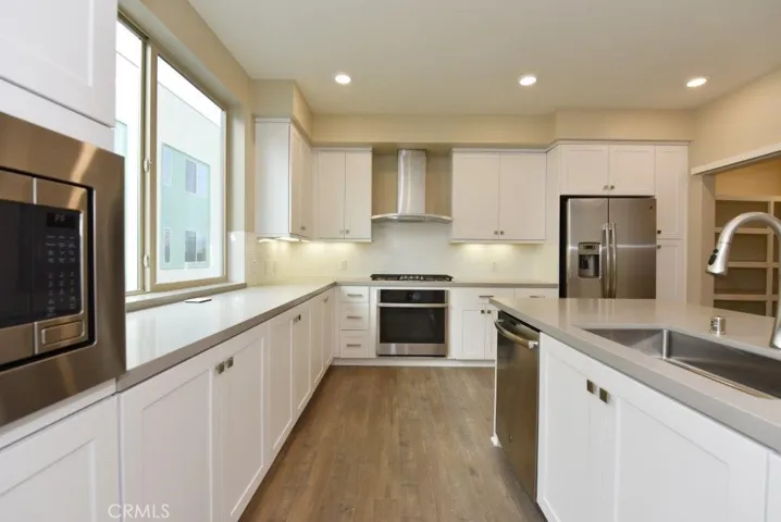 157 Bowery, Irvine, California 92612