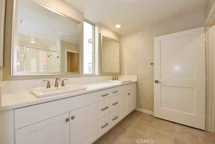 157 Bowery, Irvine, California 92612