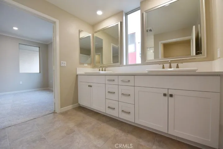 157 Bowery, Irvine, California 92612
