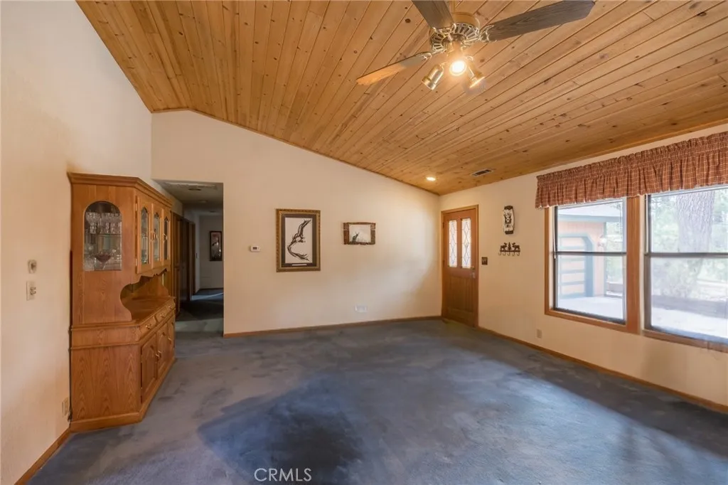 489 Woodside Drive, Big Bear City, California 92314 home-pic-2