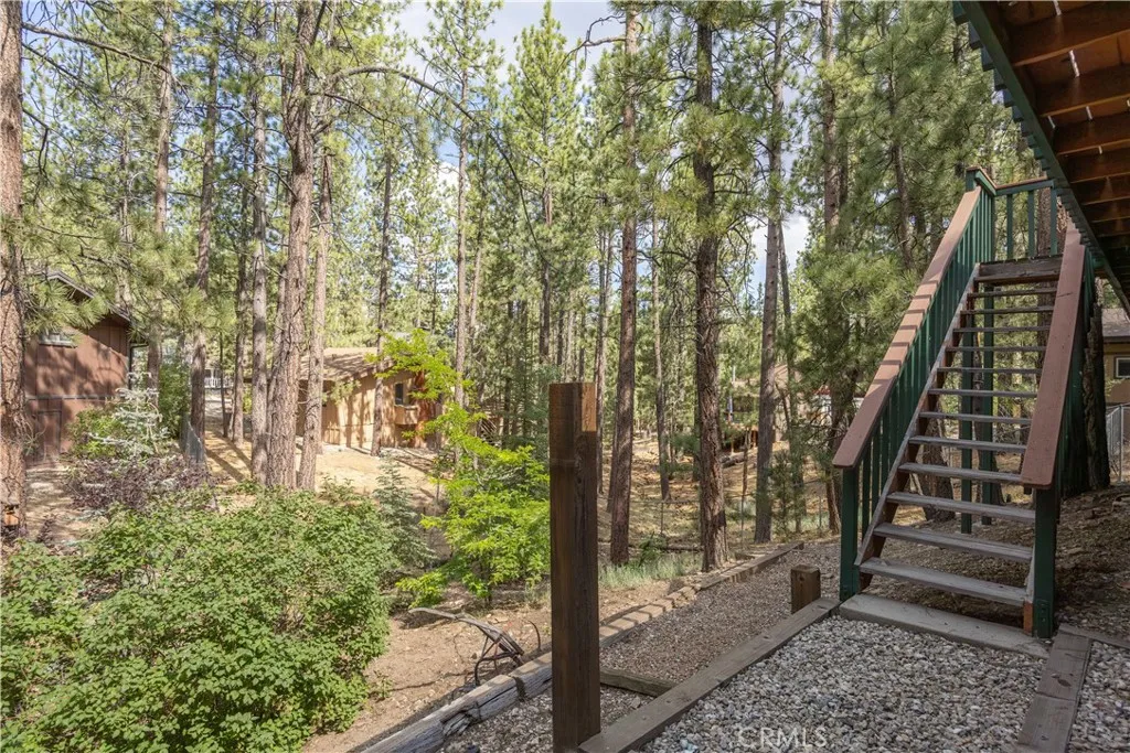 489 Woodside Drive, Big Bear City, California 92314 home-pic-17