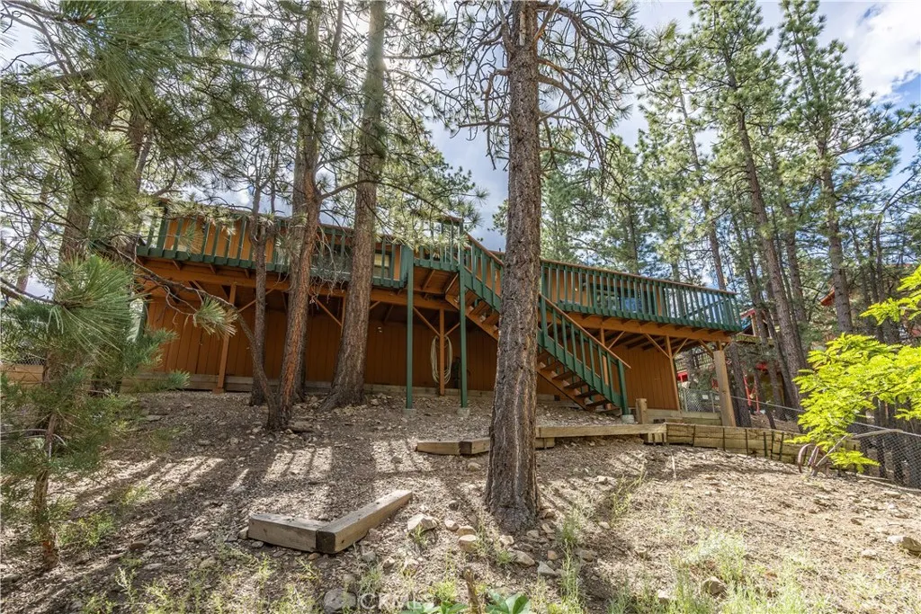 489 Woodside Drive, Big Bear City, California 92314 home-pic-13