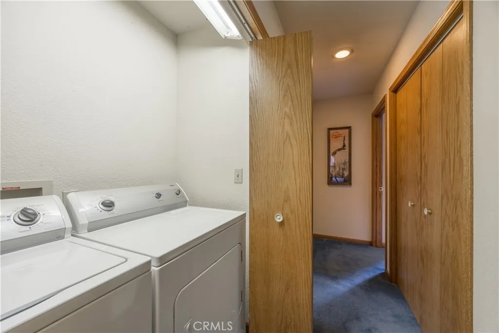 489 Woodside Drive, Big Bear City, California 92314 home-pic-12