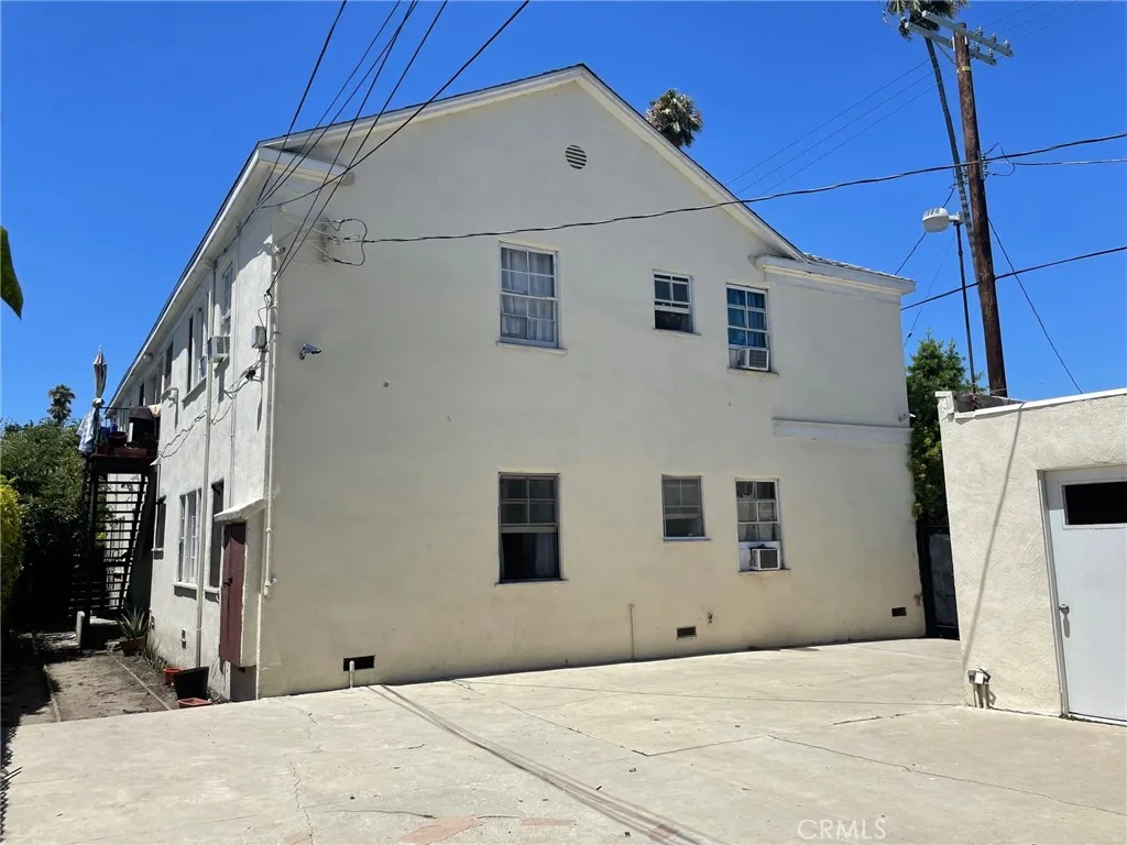 2018 W 39th Street, Los Angeles, California 90008 home-pic-1