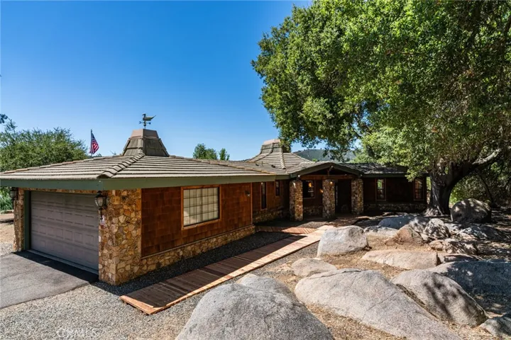 42205 Calle Bandido, Murrieta, California 92562
