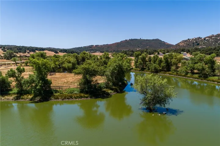 42205 Calle Bandido, Murrieta, California 92562