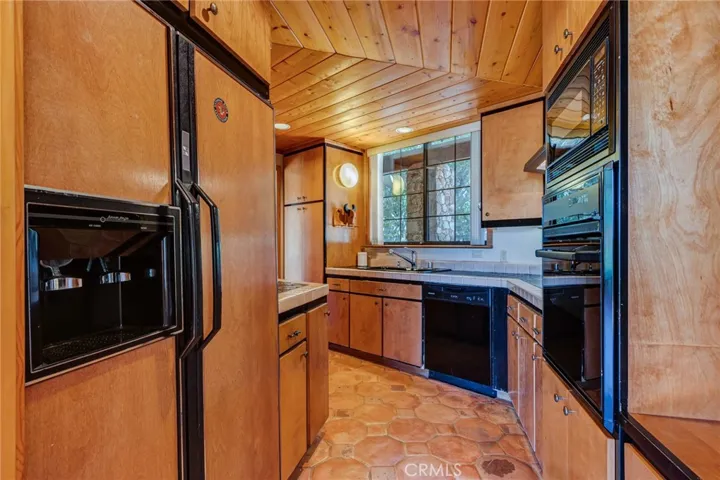 42205 Calle Bandido, Murrieta, California 92562