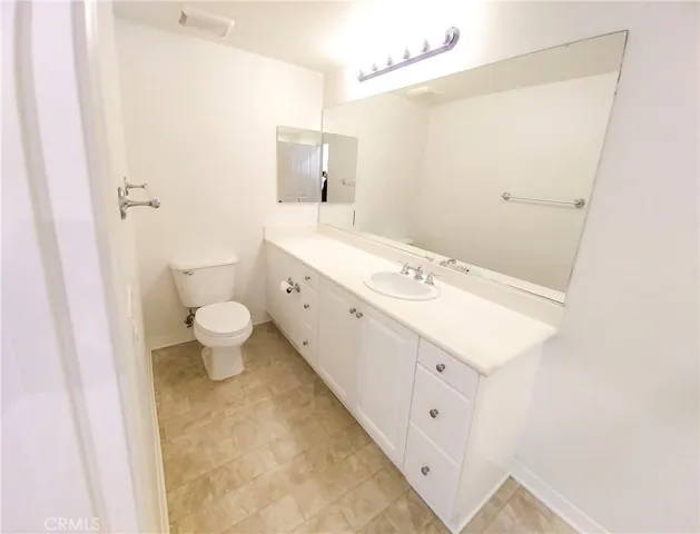 6020 Seabluff Drive 326, Playa Vista, California 90094