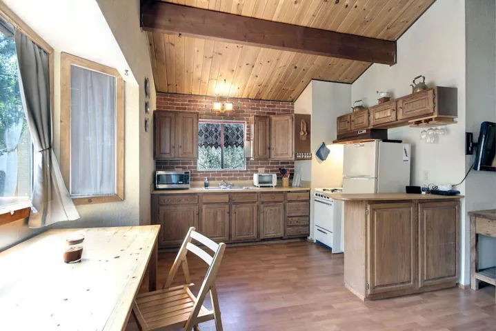 kitchen--dining_53885544434_o