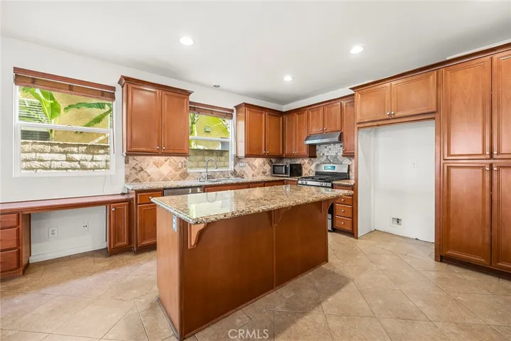 4185 E Summer Creek Lane, Anaheim, California 92807