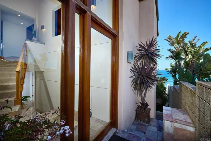 794 Neptune Avenue, Encinitas, California 92024
