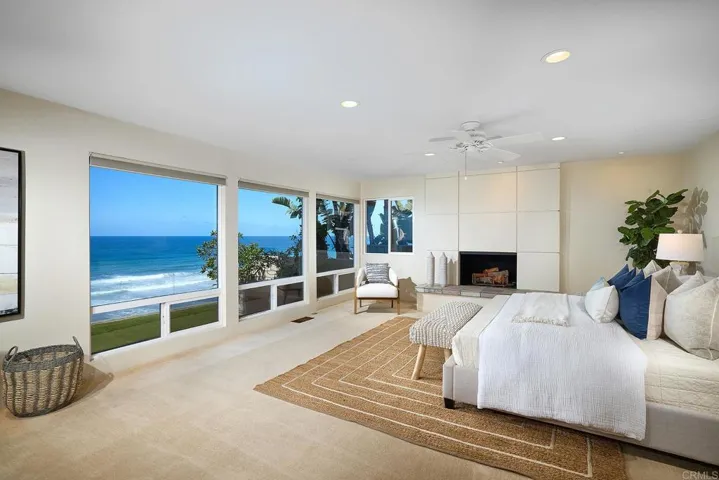 794 Neptune Avenue, Encinitas, California 92024