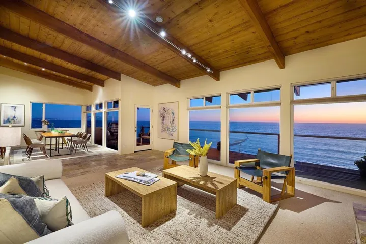 794 Neptune Avenue, Encinitas, California 92024