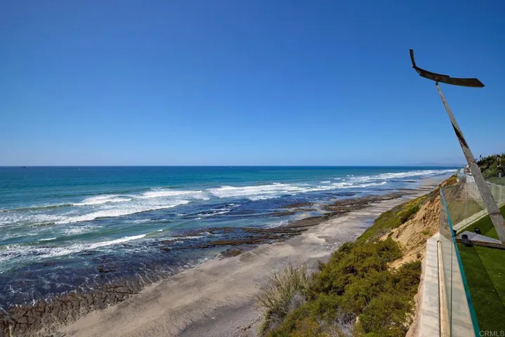 794 Neptune Avenue, Encinitas, California 92024