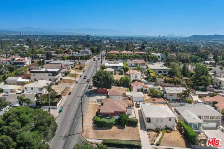 12224 Palms Boulevard, Los Angeles, California 90066