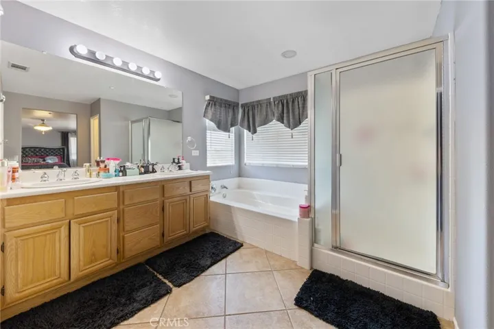 15363 Rochelle Street, Fontana, California 92336