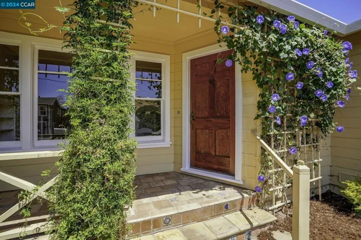 632 Edwards St, Crockett, California 94525