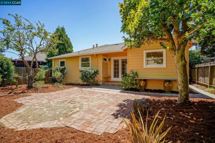 632 Edwards St, Crockett, California 94525
