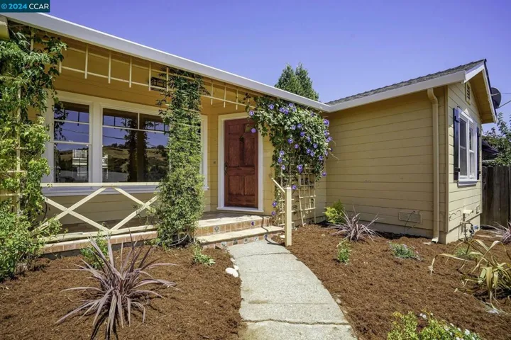 632 Edwards St, Crockett, California 94525