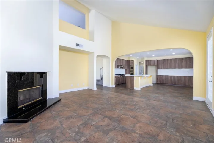 6545 Red Oak Drive, Eastvale, California 92880
