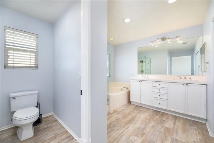 6545 Red Oak Drive, Eastvale, California 92880