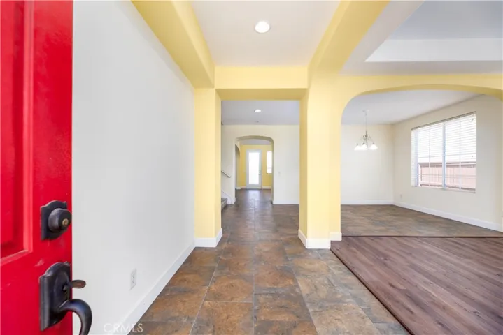 6545 Red Oak Drive, Eastvale, California 92880