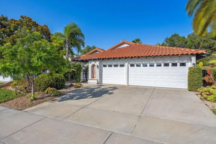 722 Banyonwood Drive, Oceanside, California 92057