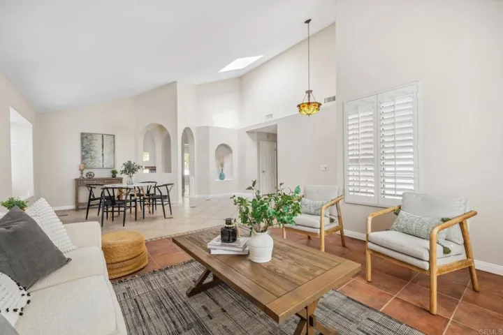 722 Banyonwood Drive, Oceanside, California 92057