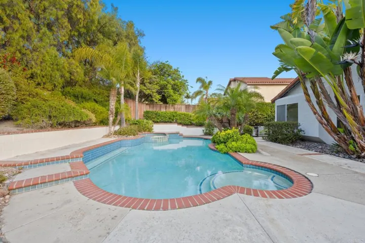 722 Banyonwood Drive, Oceanside, California 92057