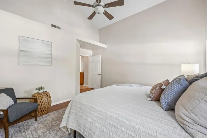 722 Banyonwood Drive, Oceanside, California 92057