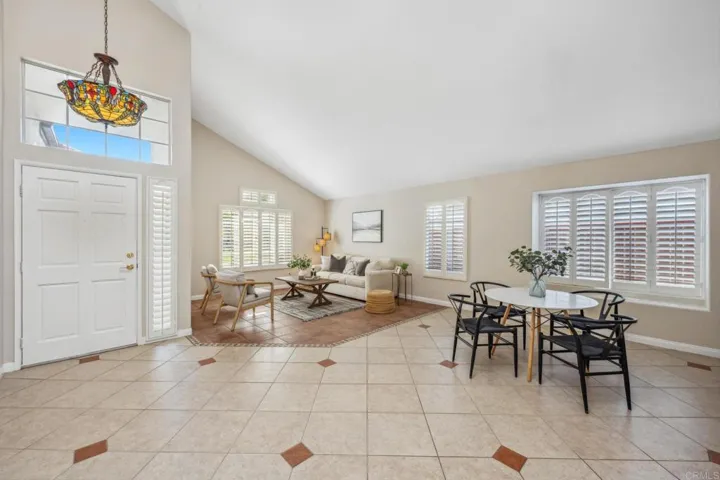 722 Banyonwood Drive, Oceanside, California 92057