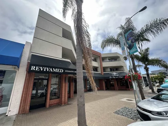 7629 Girard Avenue 203, La Jolla, California 92037