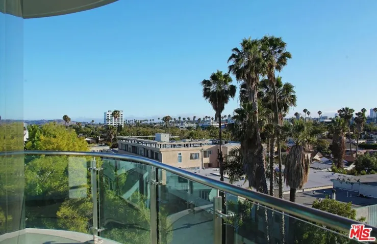 8500 Burton Way 607, Los Angeles, California 90048
