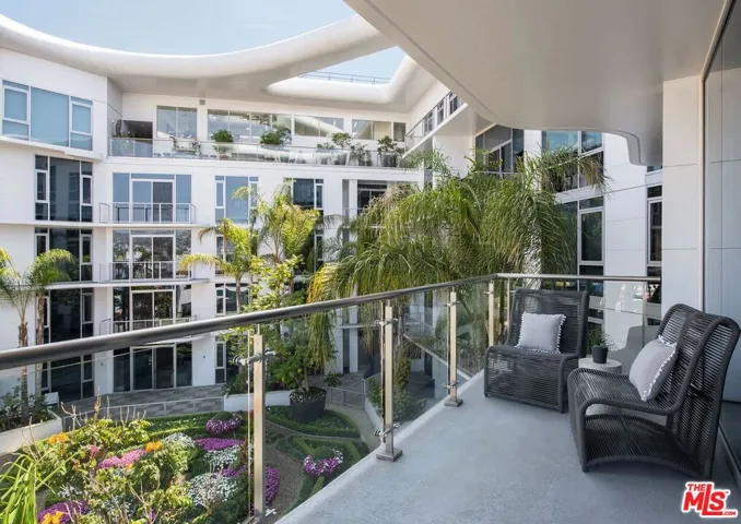 8500 Burton Way 607, Los Angeles, California 90048