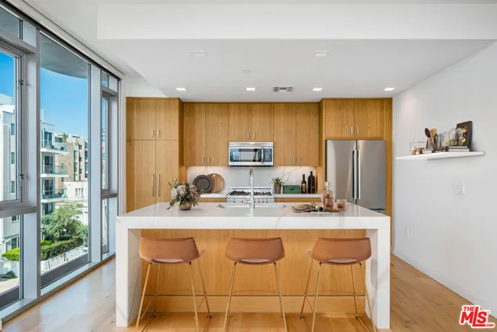 8500 Burton Way 607, Los Angeles, California 90048