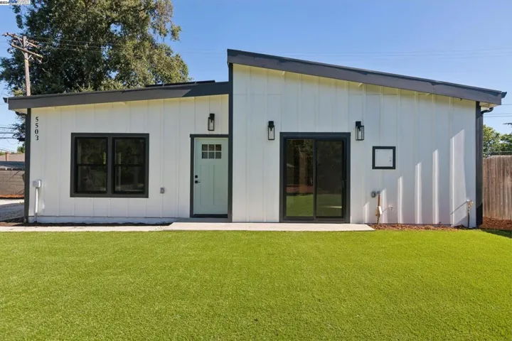 5505 Valhalla Drive, Carmichael, California 95608