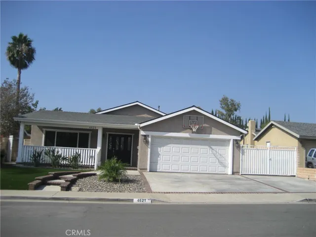 4621 Via De La Luna, Yorba Linda, California 92886