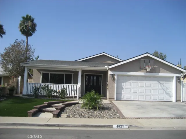4621 Via De La Luna, Yorba Linda, California 92886