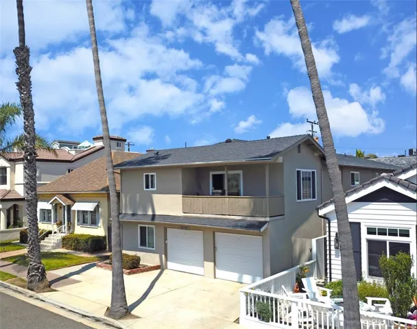 215 6th Street, Seal Beach, California 90740