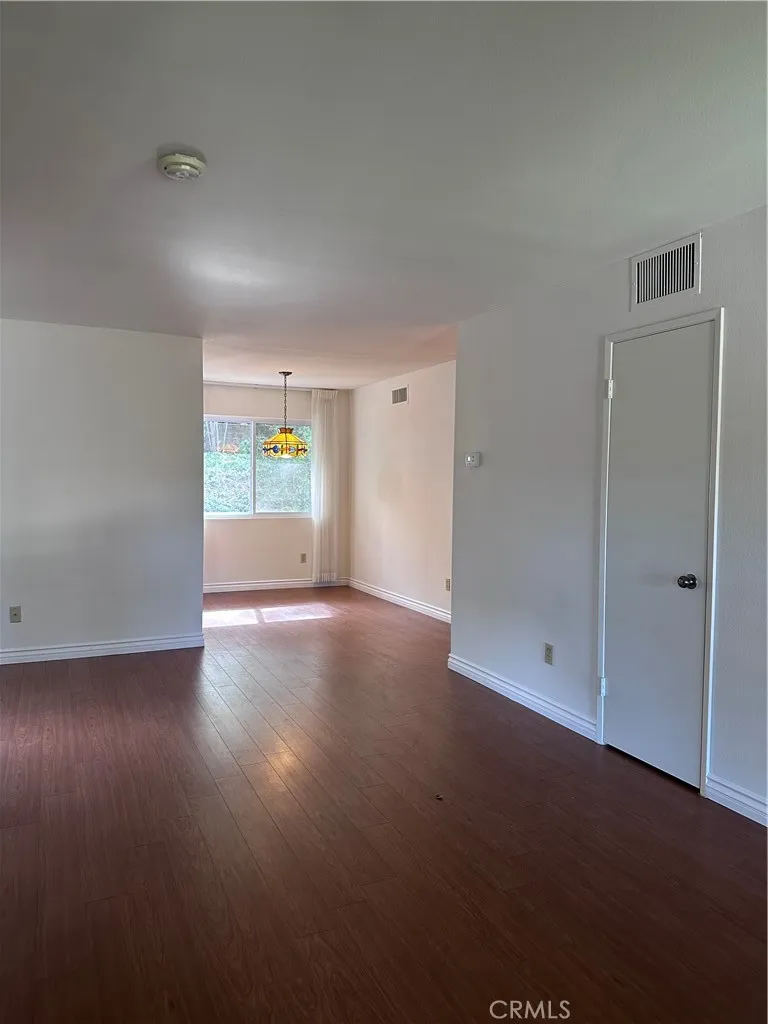 26351 Oak Plain Drive D, Newhall, California 91321 home-pic-3