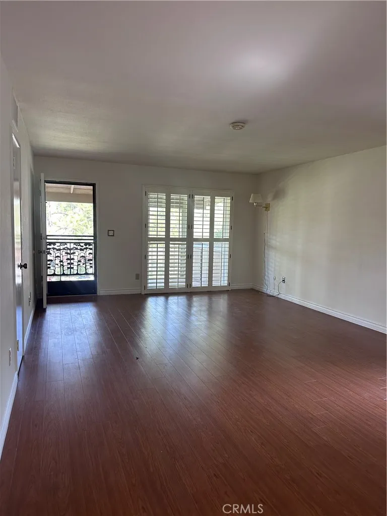26351 Oak Plain Drive D, Newhall, California 91321 home-pic-0