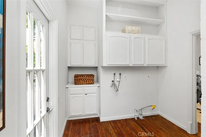 2515 E Ocean Boulevard, Long Beach, California 90803