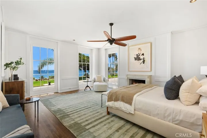 2515 E Ocean Boulevard, Long Beach, California 90803
