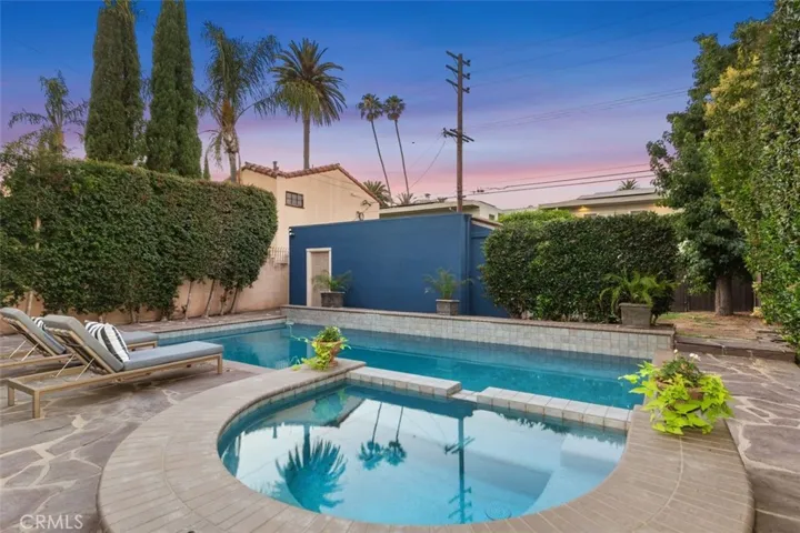 2515 E Ocean Boulevard, Long Beach, California 90803